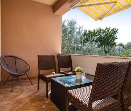 Mell 4* Lovinac (Zadar)
